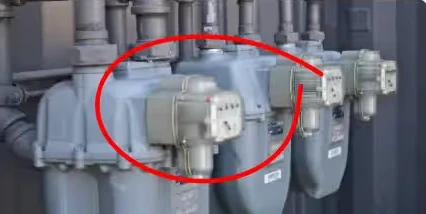Inspection photo annotated with a circled defect and severity marker
