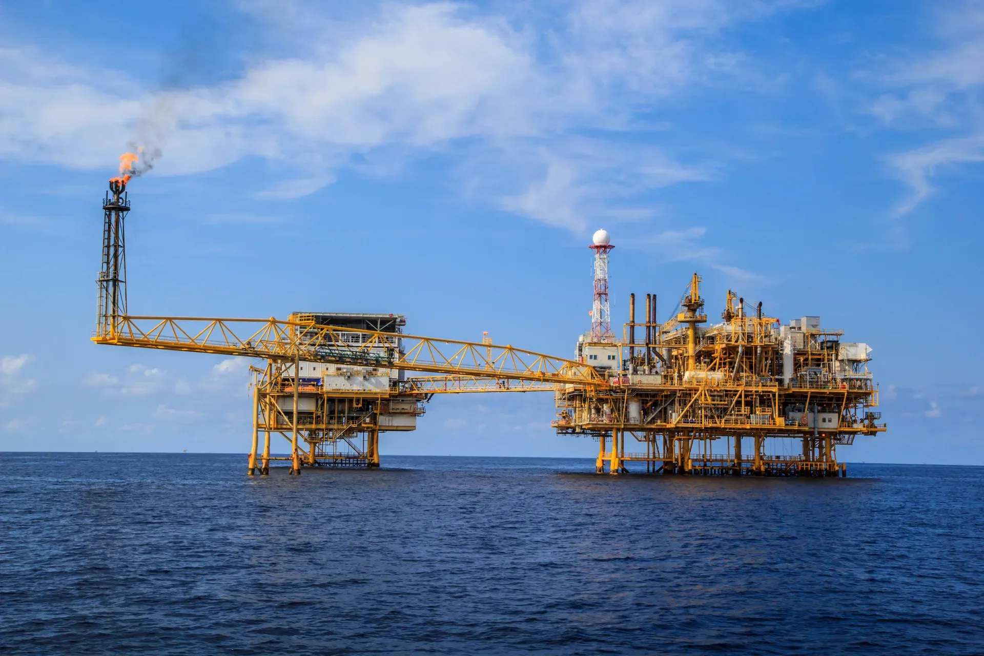 Offshore Platforms Compliance App mobile inspection app showing offline forms and photo evidence